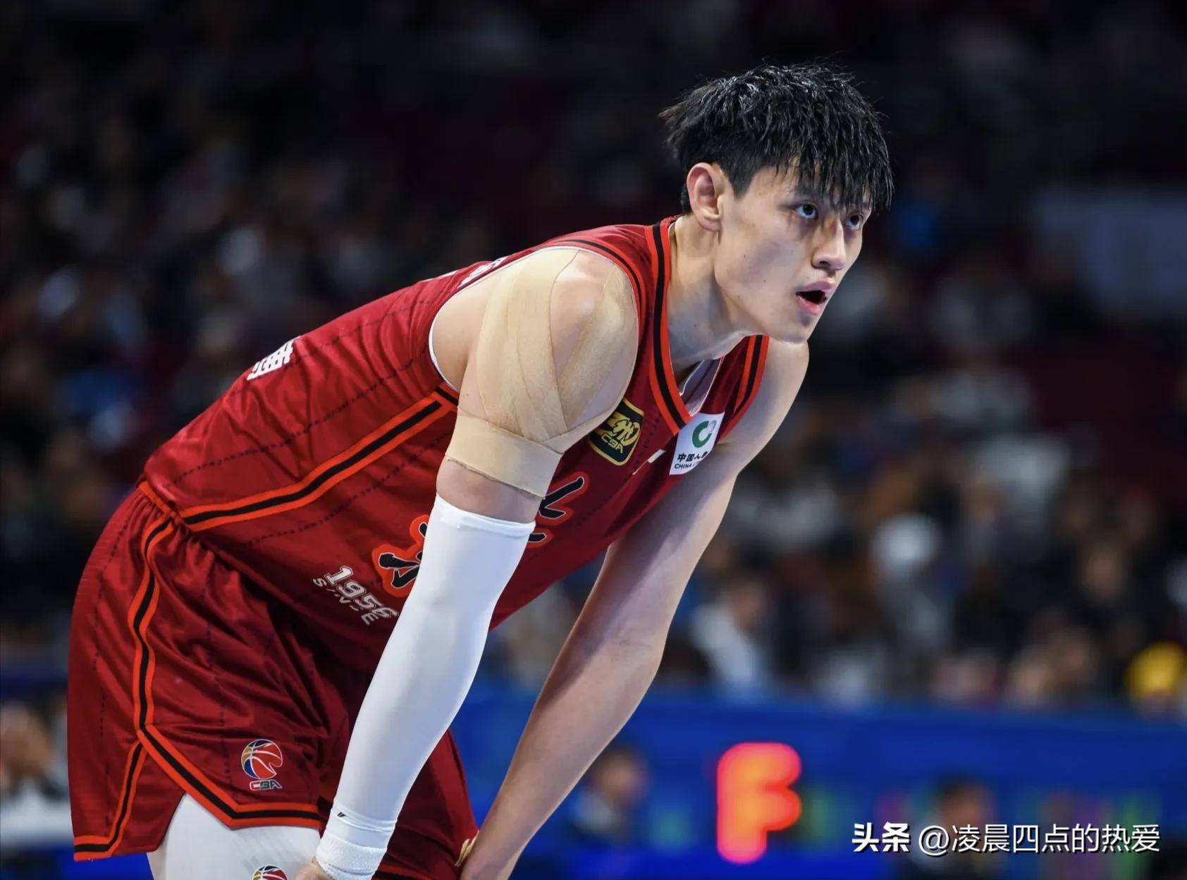 包含广厦男篮内部会议纪要流出：关键时刻门线救险，欧超杯使命明确，阵容厚度经受考验的词条